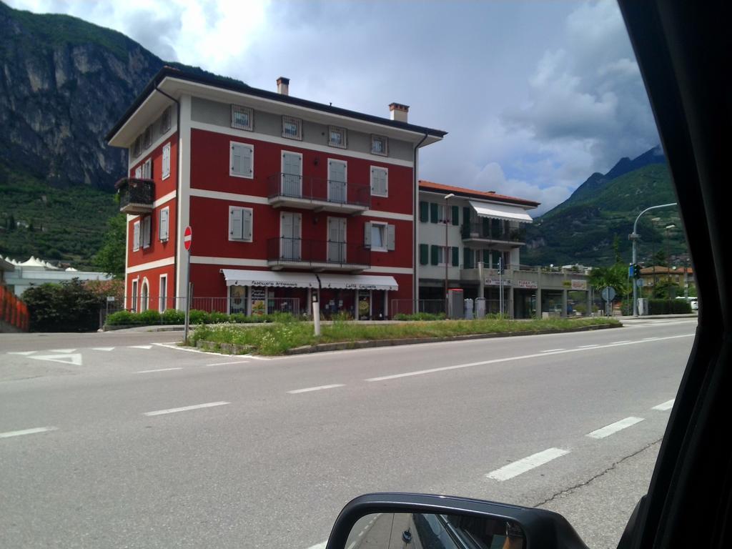 Apartment La Coccinella ريفا ديل غاردا الغرفة الصورة